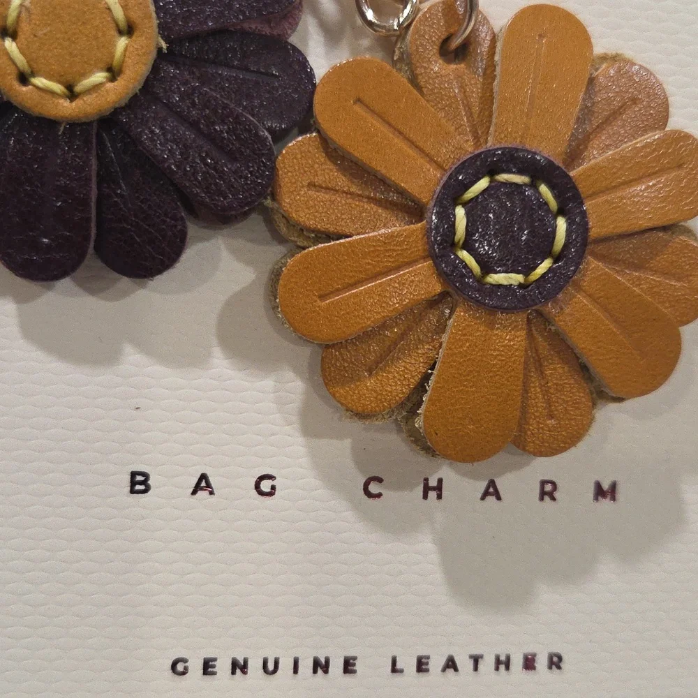🤎▪️Camila Coelho ▪️Purple/Brown  Genuine Leather Flower Key Holder Bag Charm